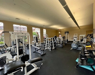 5578 Metrowest Boulevard - Photo Thumbnail 19