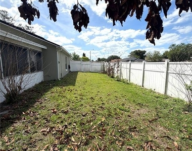 9176 Fort Jefferson Boulevard - Photo Thumbnail 16