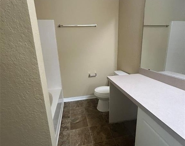 823 Grand Regency Point - Photo Thumbnail 5