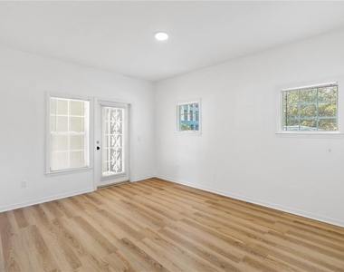 3599 Conroy Road - Photo Thumbnail 11