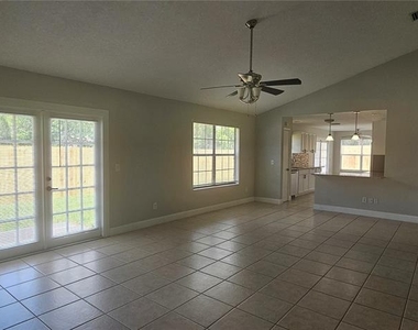 2625 Spring Valley Circle - Photo Thumbnail 2