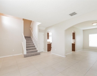 133 Carlisle Court - Photo Thumbnail 1