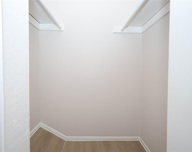 4029 Henley Road - Photo Thumbnail 28