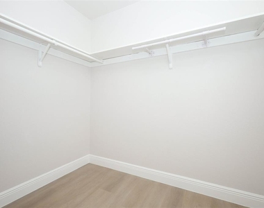 4029 Henley Road - Photo Thumbnail 16