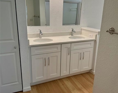 624 Arbor Lakes Circle - Photo Thumbnail 18