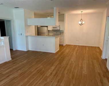624 Arbor Lakes Circle - Photo Thumbnail 13