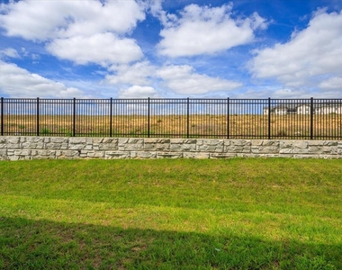 862 Lynx Street - Photo Thumbnail 22