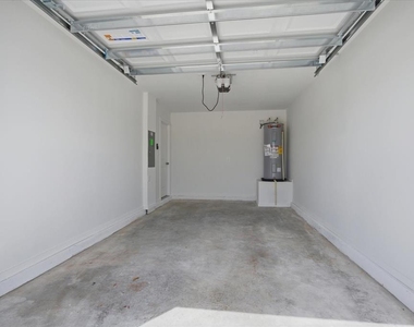 862 Lynx Street - Photo Thumbnail 21