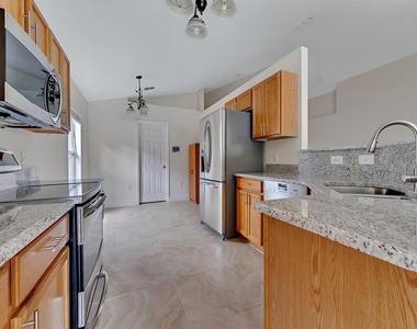 2111 Corner Point Court - Photo Thumbnail 6