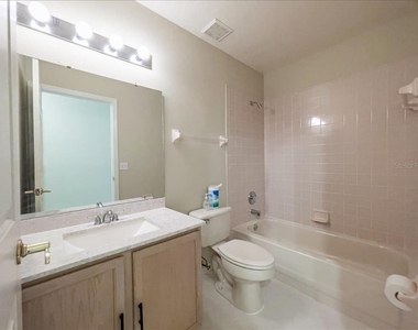 218 Langford Park Drive - Photo Thumbnail 4