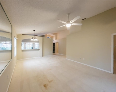 218 Langford Park Drive - Photo Thumbnail 7