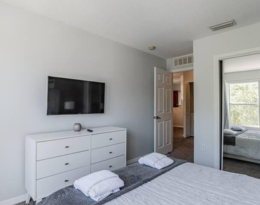 2788 Club Cortile Circle - Photo Thumbnail 14