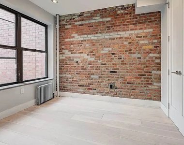 195 Stanton Street - Photo Thumbnail 3