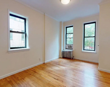 East 38th Street - Photo Thumbnail 3