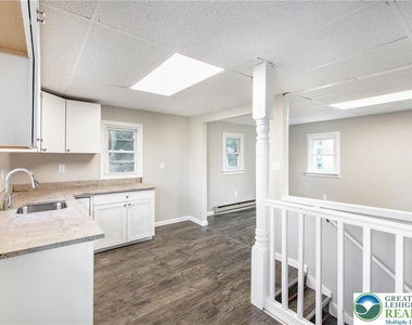 1240 Pembroke Road - Photo Thumbnail 4