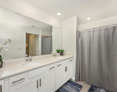 12550 Galapagos Street - Photo Thumbnail 28