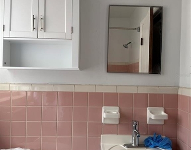 1247 Lakeview Drive - Photo Thumbnail 21
