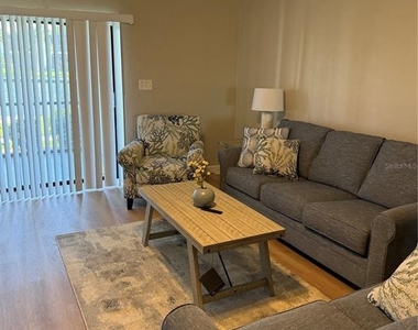 4711 Santa Barbara Boulevard - Photo Thumbnail 5