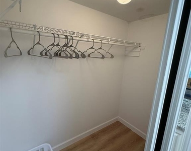 4711 Santa Barbara Boulevard - Photo Thumbnail 17