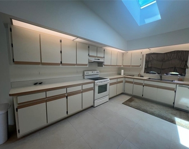 21212 Burkhart Drive - Photo Thumbnail 9