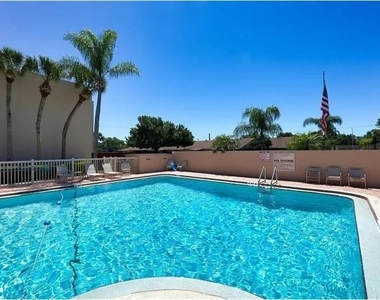 2782 Woodgate Lane - Photo Thumbnail 15