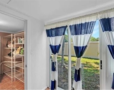 2782 Woodgate Lane - Photo Thumbnail 14