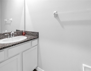 8685 Daydream Street - Photo Thumbnail 21