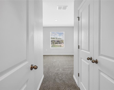 8685 Daydream Street - Photo Thumbnail 32