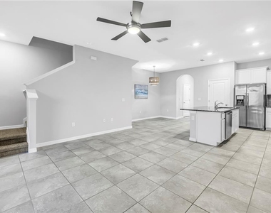 8685 Daydream Street - Photo Thumbnail 18