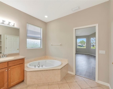 12079 Aster Avenue - Photo Thumbnail 16