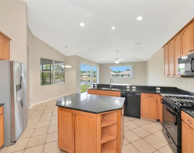 12079 Aster Avenue - Photo Thumbnail 9