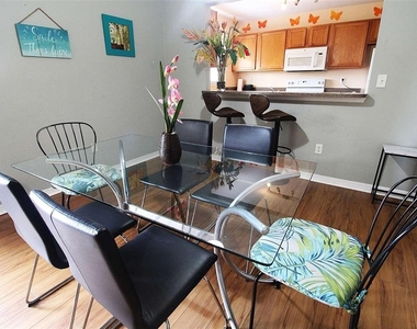 1959 Toucan Way - Photo Thumbnail 12