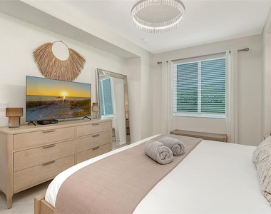 12390 Wellen Golf Street - Photo Thumbnail 21