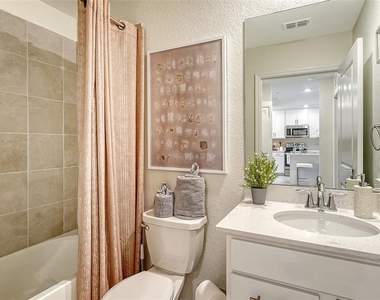 12390 Wellen Golf Street - Photo Thumbnail 30