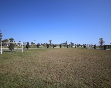 153 Tierra Verde Way - Photo Thumbnail 43