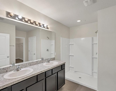 153 Tierra Verde Way - Photo Thumbnail 11