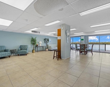 9393 Midnight Pass Road - Photo Thumbnail 56