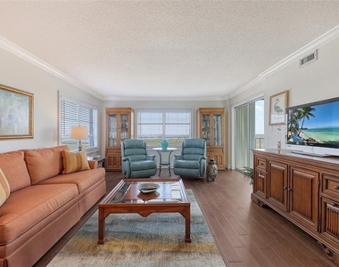 9393 Midnight Pass Road - Photo Thumbnail 7