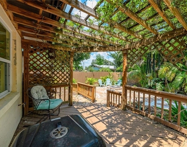 3709 Alden Way - Photo Thumbnail 34