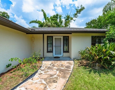 3709 Alden Way - Photo Thumbnail 3