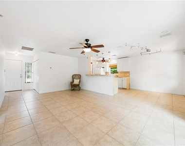 3709 Alden Way - Photo Thumbnail 7