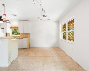 3709 Alden Way - Photo Thumbnail 8
