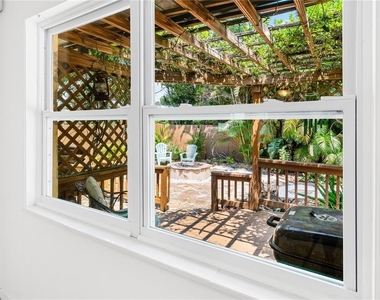3709 Alden Way - Photo Thumbnail 11