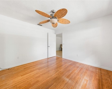 3709 Alden Way - Photo Thumbnail 21