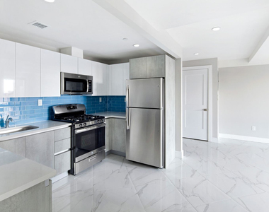 177-30 Wexford Terrace - Photo Thumbnail 2