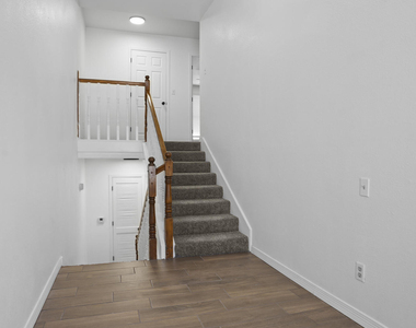 604 Upson Drive - Photo Thumbnail 11