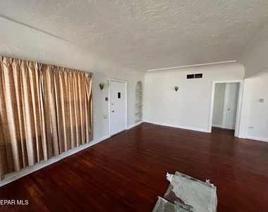 3120 Morehead Avenue - Photo Thumbnail 1