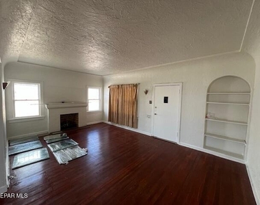 3120 Morehead Avenue - Photo Thumbnail 3