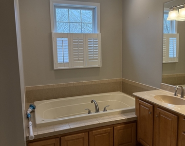 104 Valley View Road - Photo Thumbnail 29