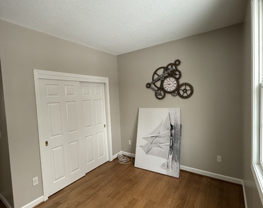104 Valley View Road - Photo Thumbnail 20